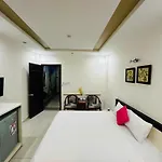 Quiet Condo Near Bui Vien Street-Good Time With Family-Pool Rooftop