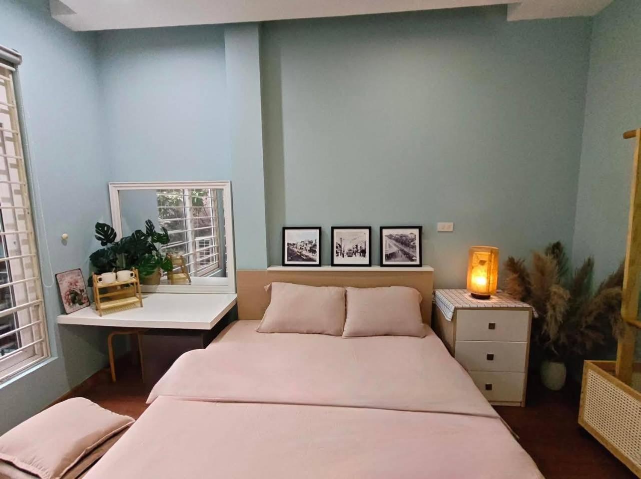 Apartment Quiet Near Bui Vien Street-good Time With Family-pool Rooftop Ho Chi Minh City